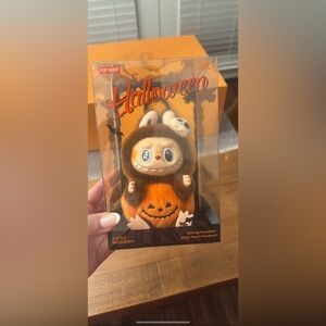 Halloween Labubu - 100% authentic